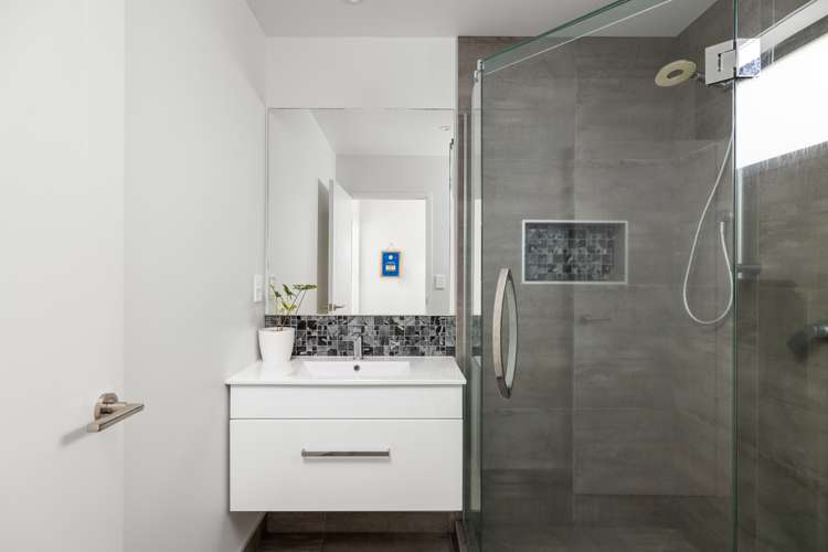 65 Oceana Drive Welcome Bay_13