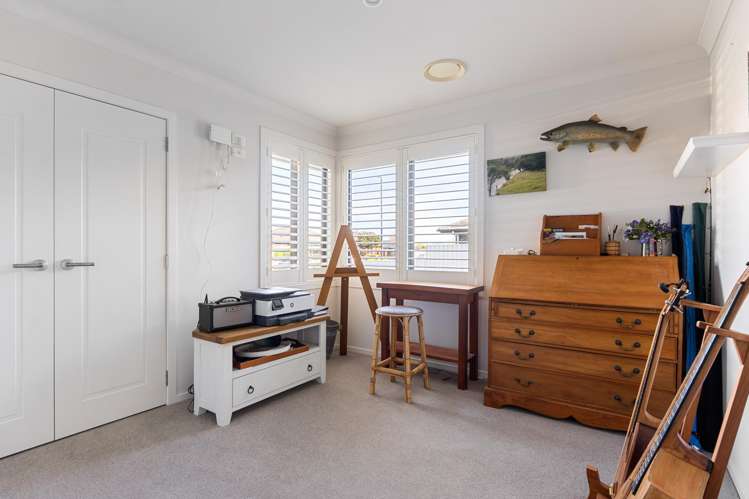 19 Joanne Street Lytton West_13