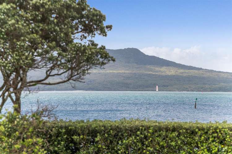 34 Muritai Road Milford_7