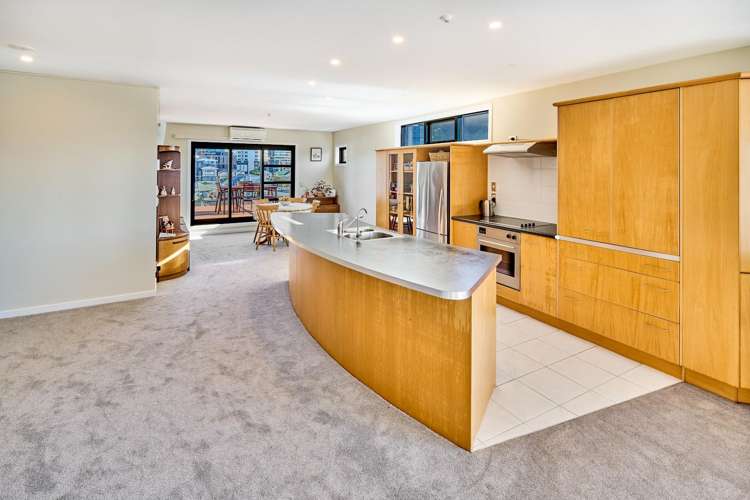 3/125 Thorndon Quay_2