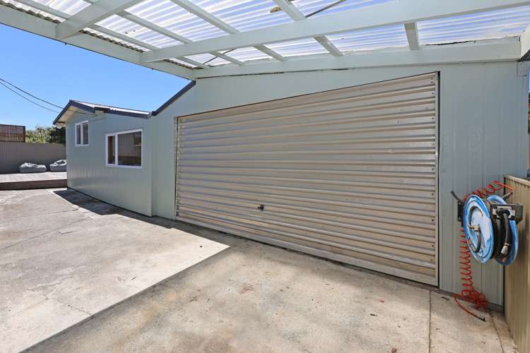 7 Waitaki Drive East Otematata_23