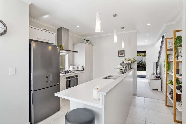 55 Costa Viva Crescent Karaka_5