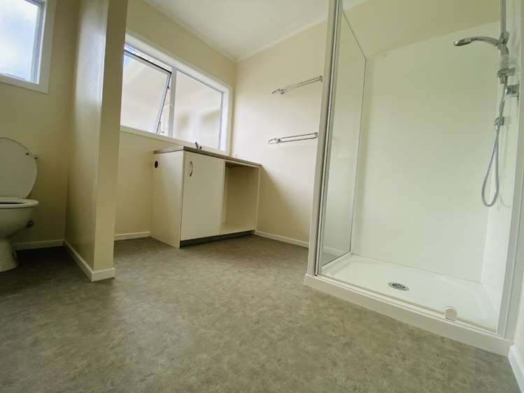 2/75 Beach Road 10937_13