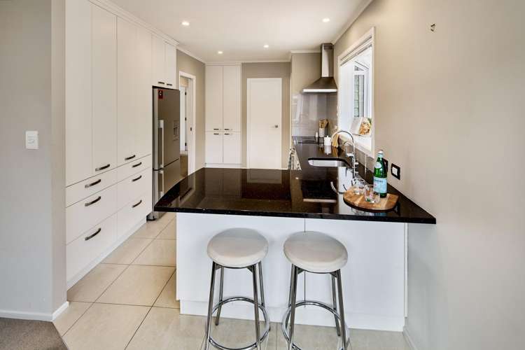 13 Nathan Street Tawa_5