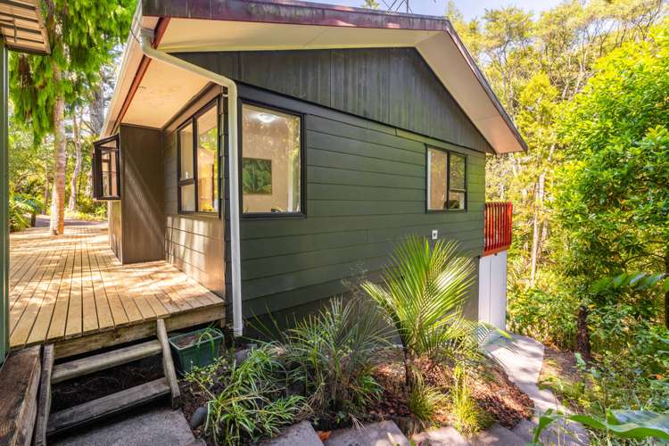 184 Godley Road Titirangi_17