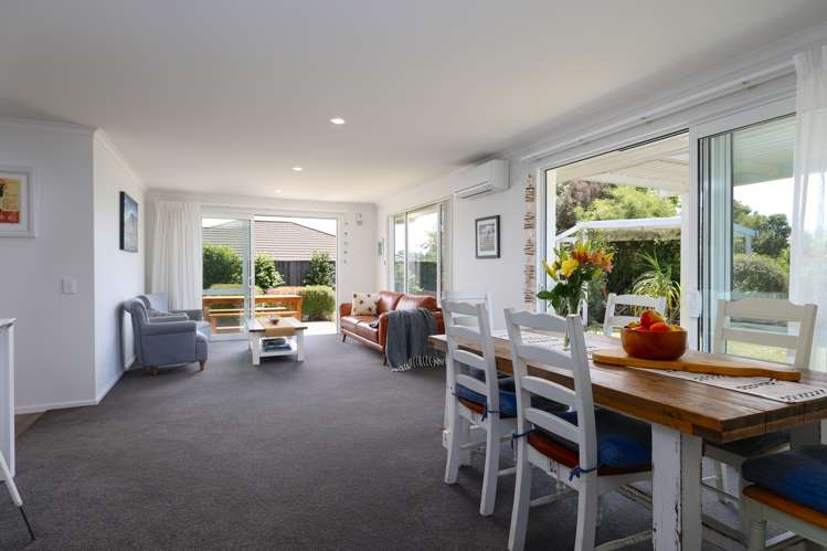 2 Les Wakefield Road Mapua_12