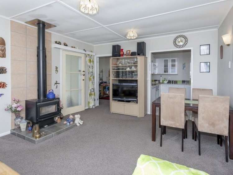 20 Trotter Avenue Waiomu_5