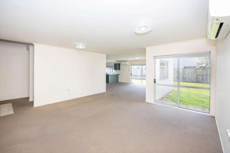 18 Rene Way_3
