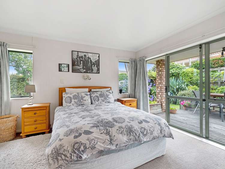 51 Basley road Owhata_24