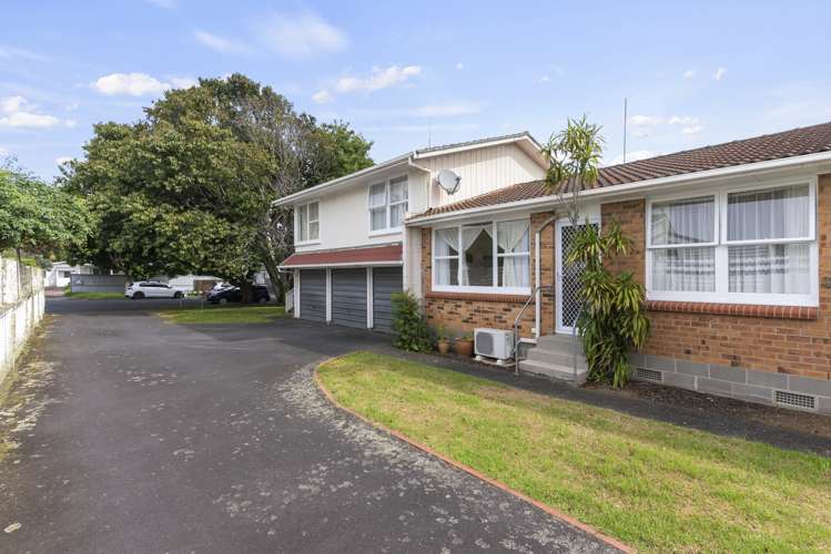 2/11 Preston Avenue Mount Albert_12