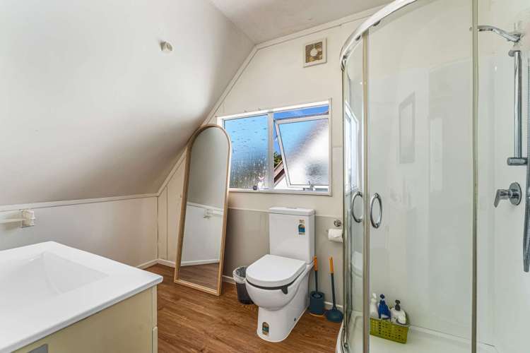 19 Hollydale Grove Churton Park_18