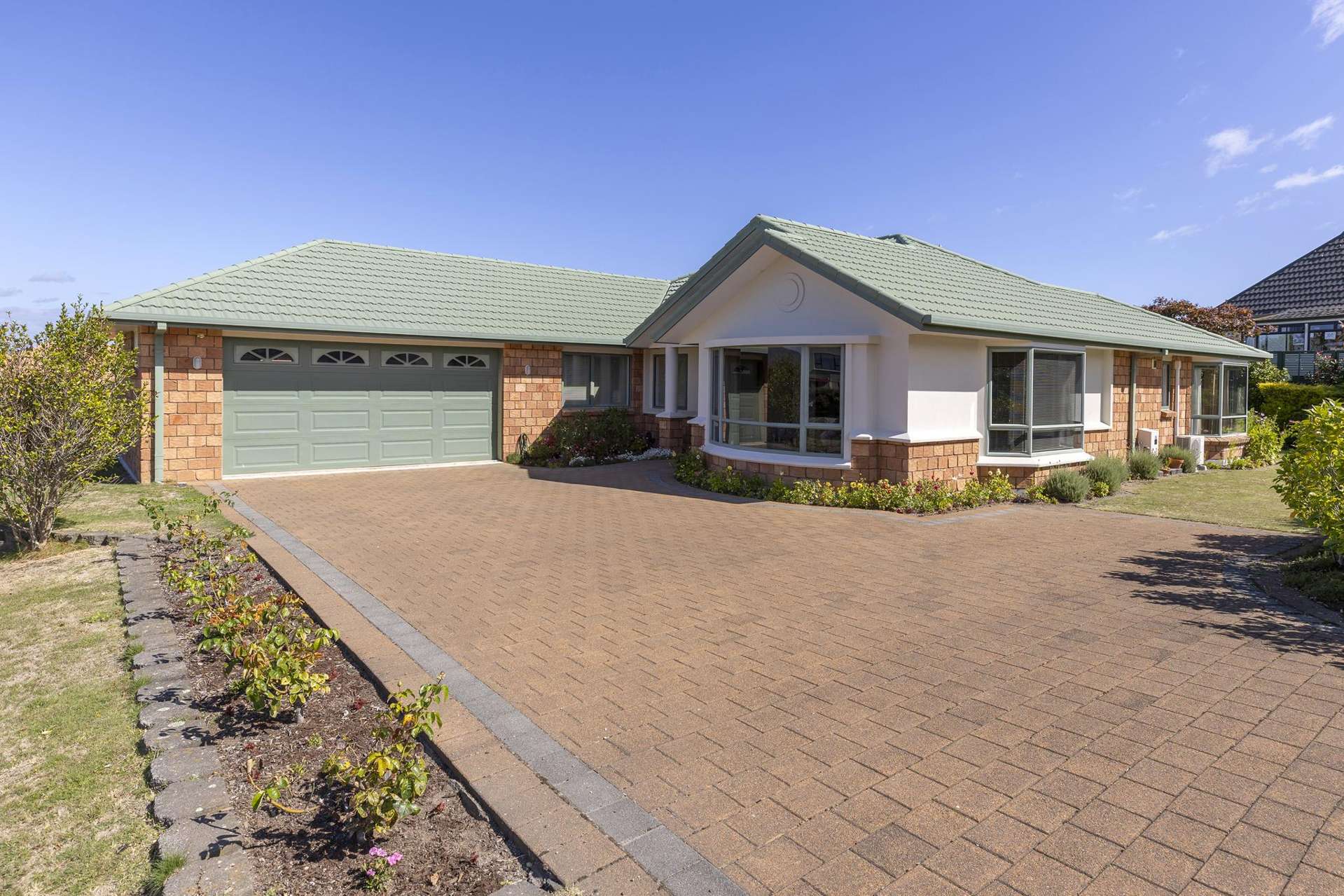 8 Belvedere Grove Rangatira Park_0