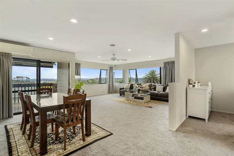 8a Aeroview Drive Beach Haven_3