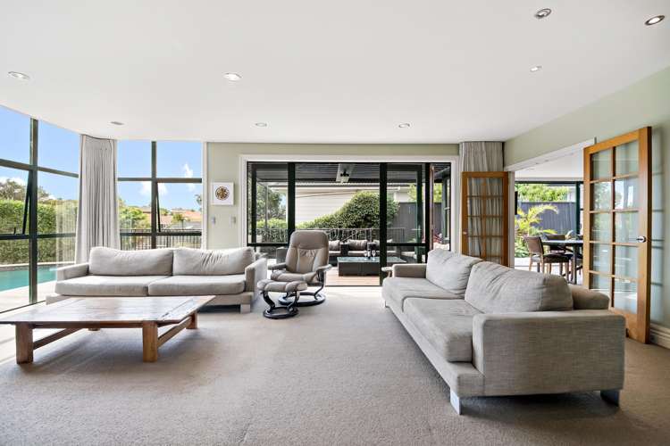 2/15 McArthur Avenue_5