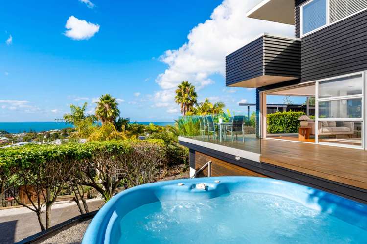 2/171 Kowhai Road Mairangi Bay_4