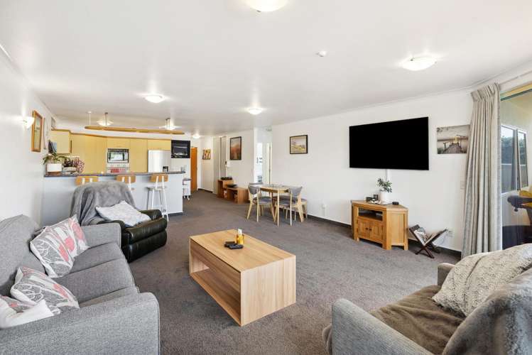9/44 Marine Parade Paraparaumu Beach_6