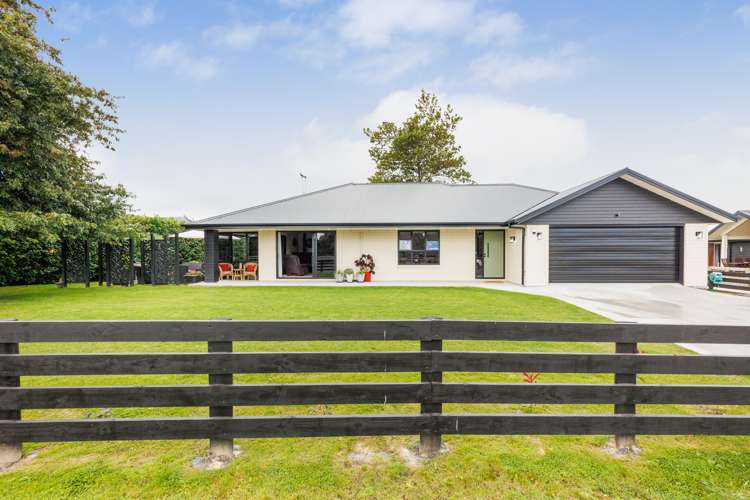 166 Pharazyn Street Feilding_23