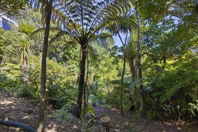 26 Baring Terrace Strandon_17