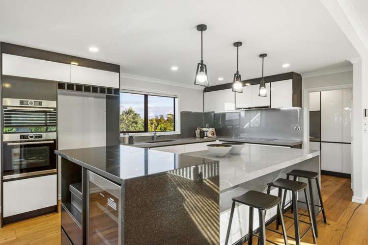 66A Marine Parade Mellons Bay_10