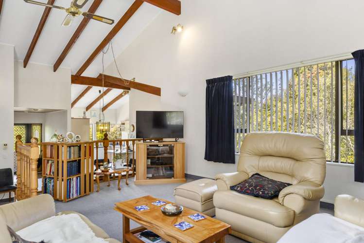 21 Kahurangi Drive Rangatira Park_10