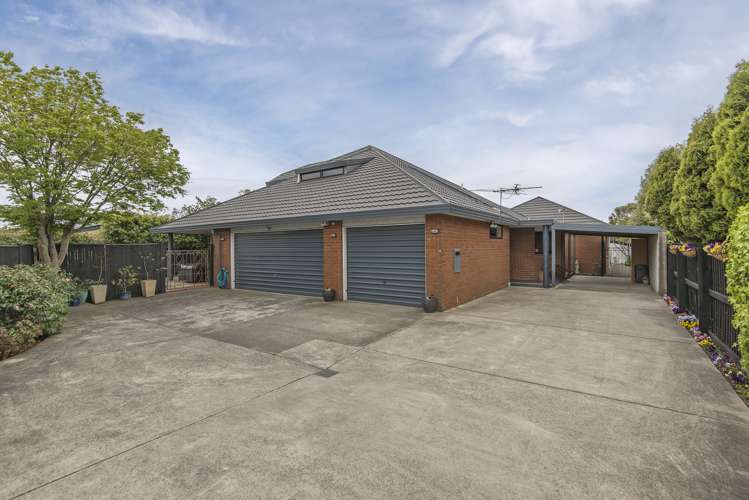 10 Netherby Lane Shirley_19