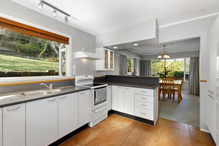 16 and 18 Faris Crescent Wainuiomata_3