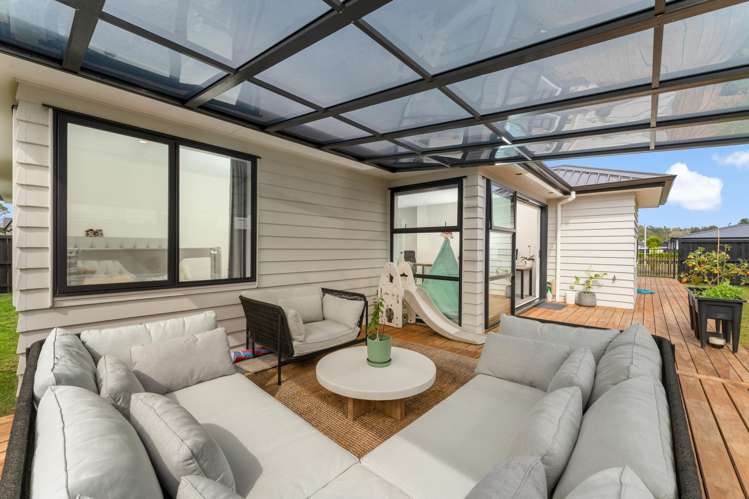 8 Kuinga Street Milldale_21