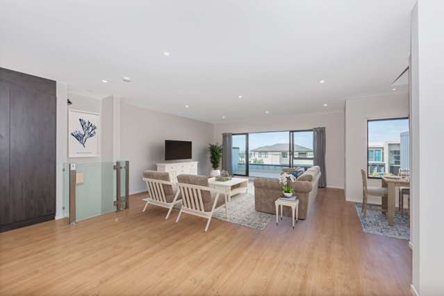 4 bedroom townhouse with 3 bathrooms