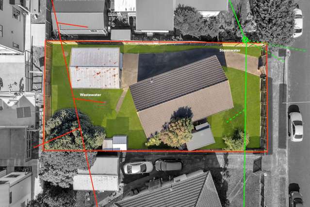 Fix,Flip,or Build–Opportunity on 600 sqm Freehold!