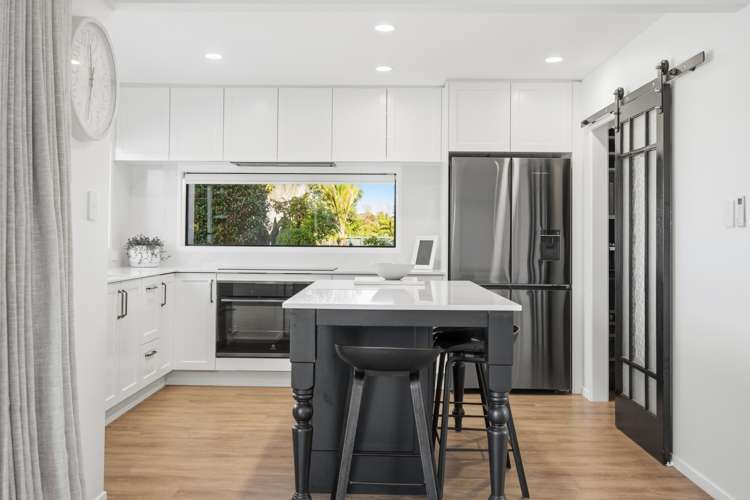 253 Devonport Road Tauranga Central_12