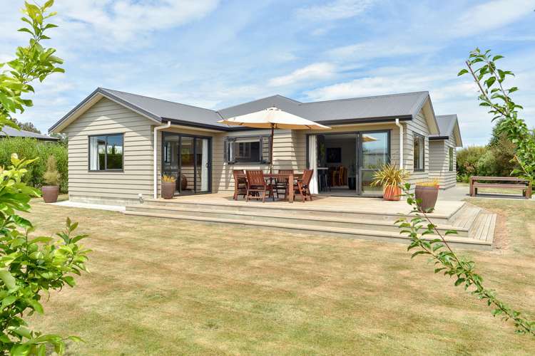 6 Redwood Lane Martinborough_0
