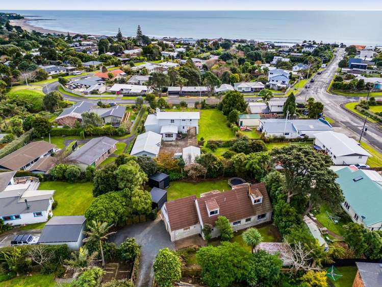 1138 South Road Oakura_27