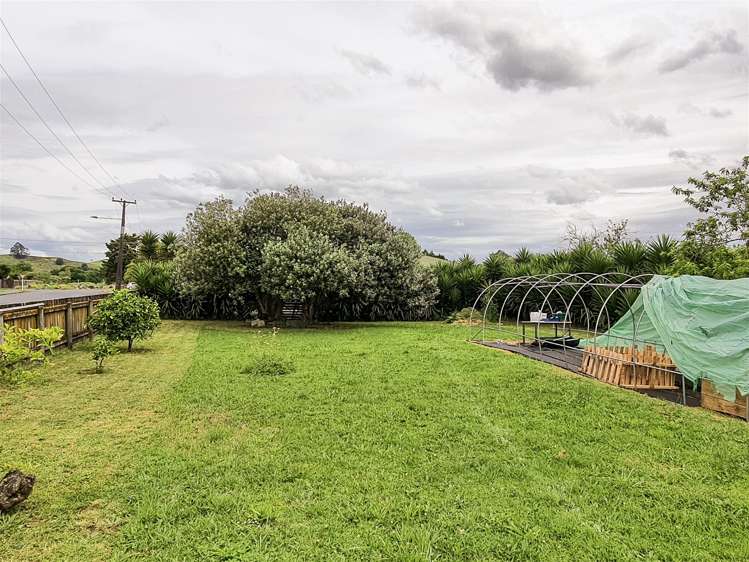 29 Main Road Hector_5