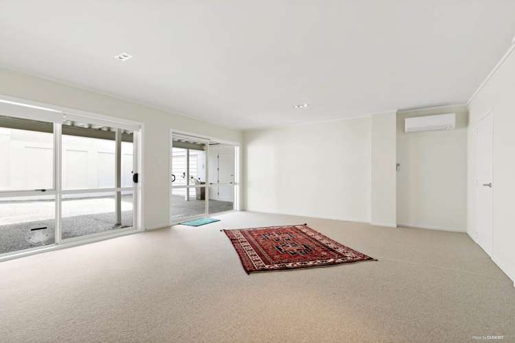 27 Mcmillan Place Mellons Bay_13