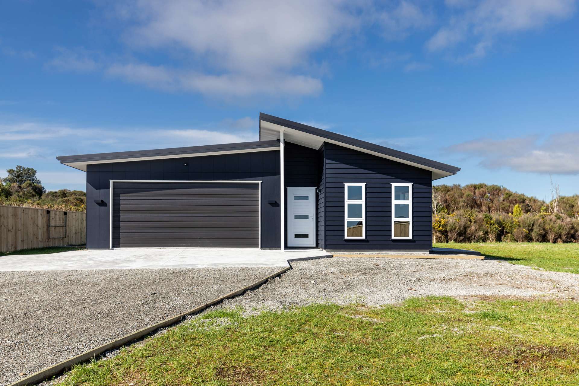 6 Holly Robinson Place Hokitika_0