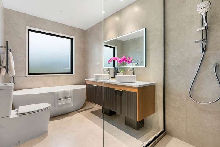 1 Headsail Drive Long Bay_19