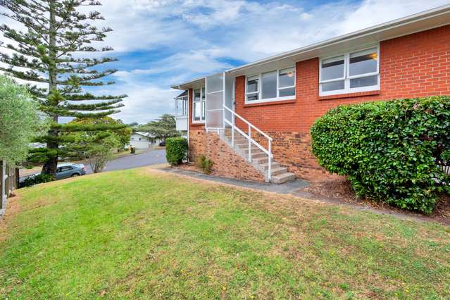 1/111 Bond Crescent Forrest Hill_1