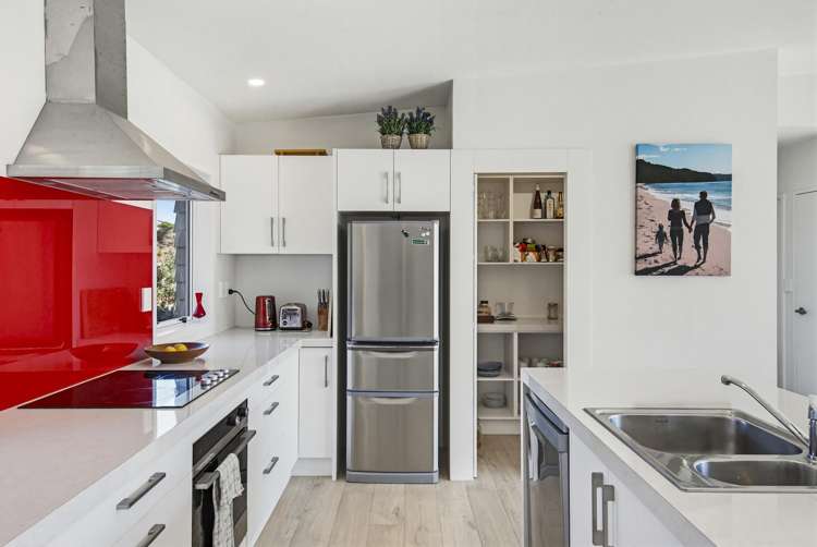 246 Park Avenue Waitarere Beach_10