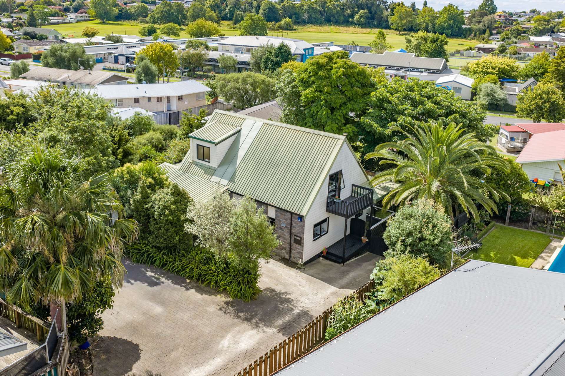 5B Ross View Terrace Dinsdale_0