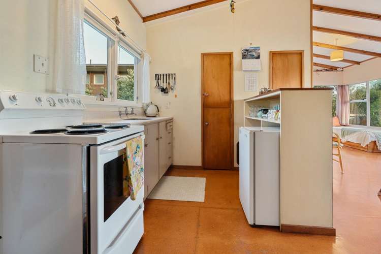 29 Waetford Road Matapouri_6