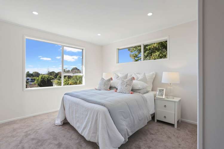 11 Zingaro Place Massey_5