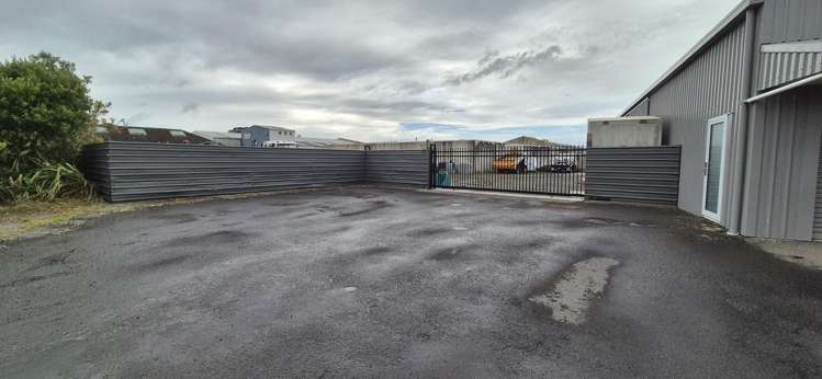 6-8 Constance Street Waiwhakaiho_2