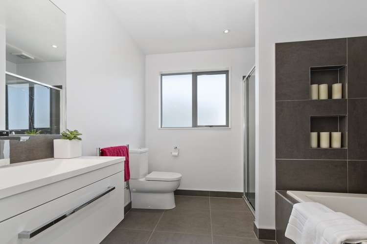 12 Seafort Lane Silverdale_17