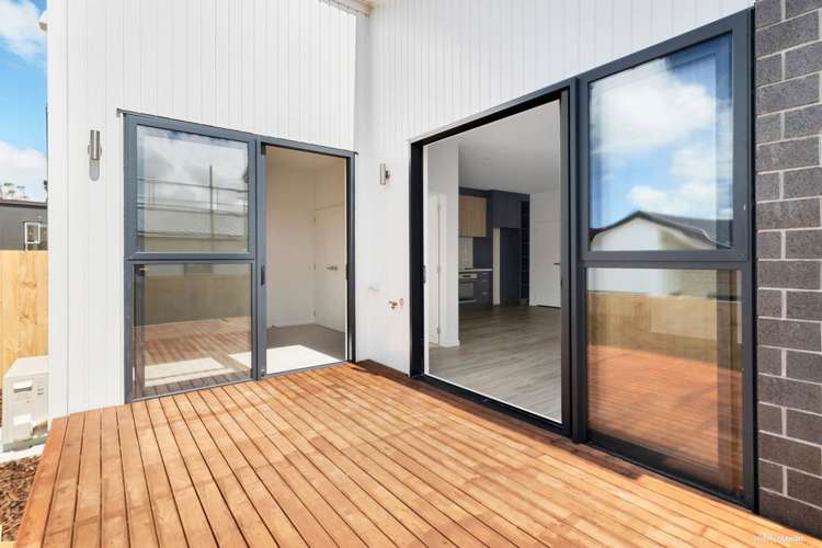 18 Horokaka Street Massey_10