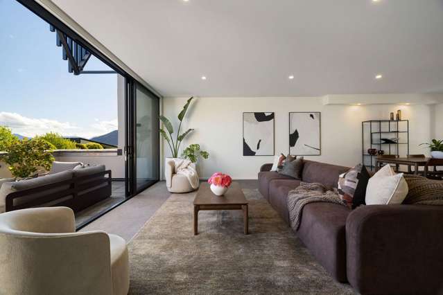 1/14 Vancouver Drive Queenstown Hill_4