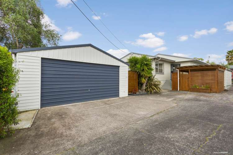 4 Vodanovich Road Te Atatu South_14