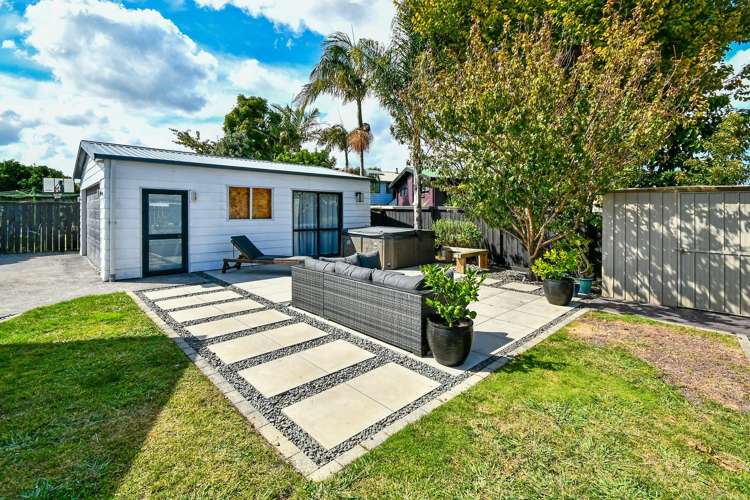 18 Hadley Wood Drive Wattle Downs_10