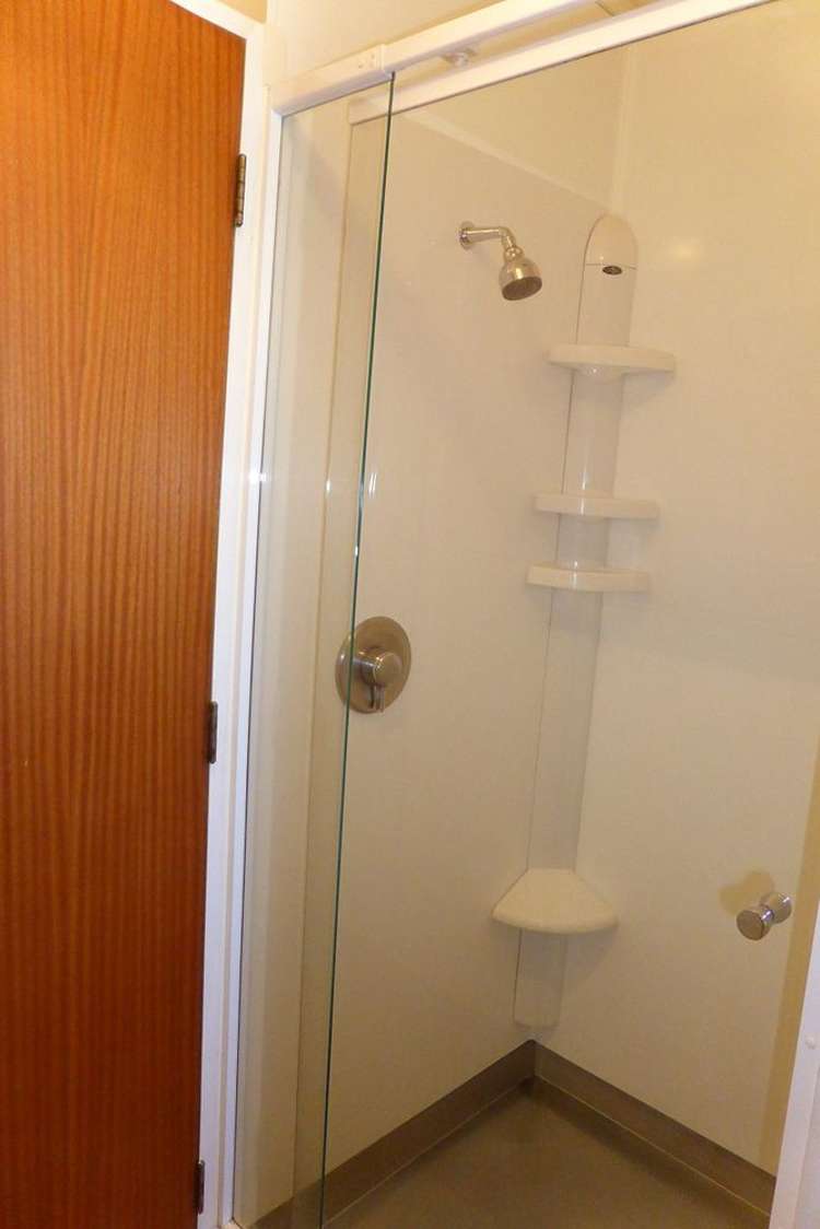 2/14 Snowden Crescent Islington_11