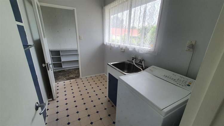 8 Bond Street Waimate_19