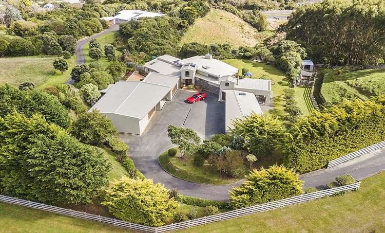 12 Gladys Scott Place Tawa_40